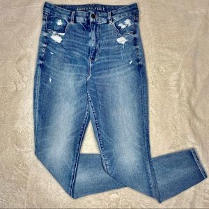 High waisted jeans